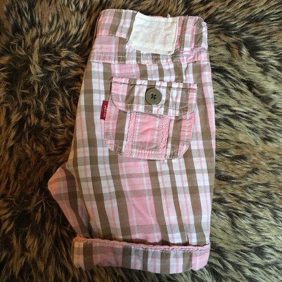 5/$15 Levi’s Shorts - Picture 11 of 12